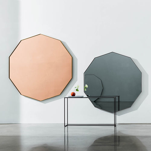 Wandmontierter Spiegel - VISUAL DECAGONAL  - Sovet Italia - modern / polygonal / Messing