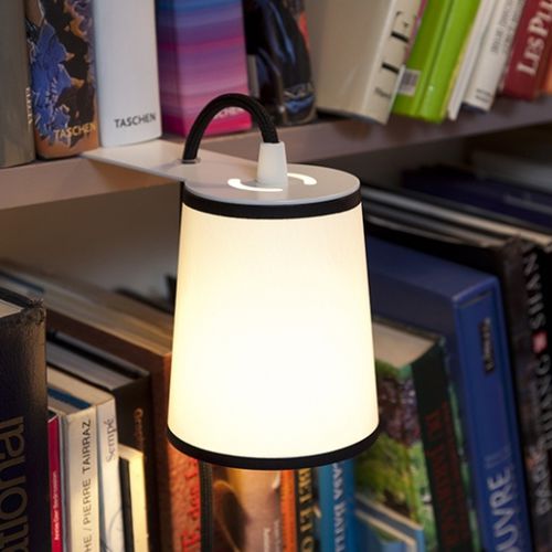 Tragbare Lampe - LIBRARY LIGHTBOOK - Designheure - lackierter Stahl / Stoff / modern