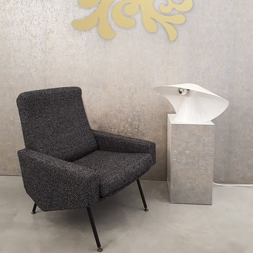 Tischlampe - NONNE - Designheure - lackierter Stahl / modern / mit Kabel