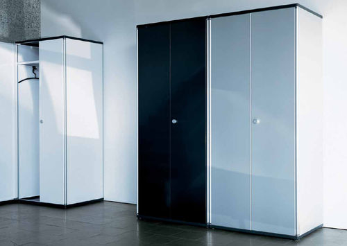 Moderner Kleiderschrank - Lehni - Holz / mit Schwingtür
