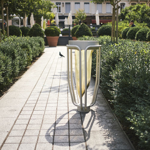 Antiterror-Abfallbehälter - LUCOS - TF URBAN - Park / pulverbeschichteter Stahl / Aluminiumguss