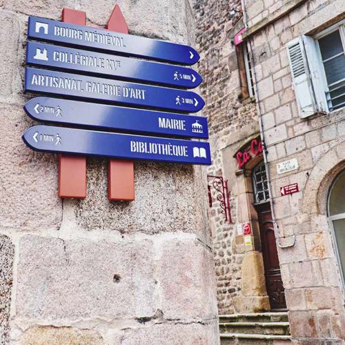 Wandmontiertes Schild - MEDIEVAL - TF URBAN - Stahl / zur Orientierung / für Außenbereich