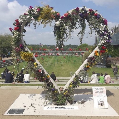 Stahl-Pflanzkübel - HEART - TF URBAN - gebogen / maßgefertigt / hoch