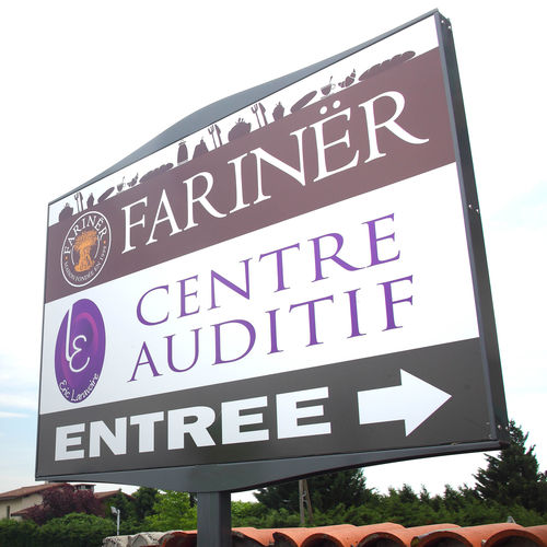 Schild / galvanisiertem Stahl - LARGE FORMAT - TF URBAN - zur Orientierung / für Außenbereich