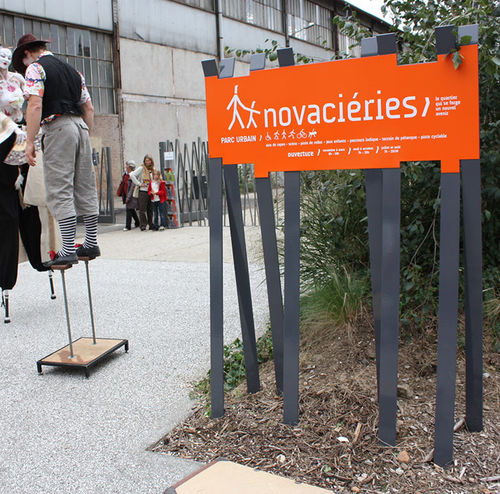 Stahlschild - NOVACIÉRIES - TF URBAN - zur Orientierung / für Außenbereich / Industrie