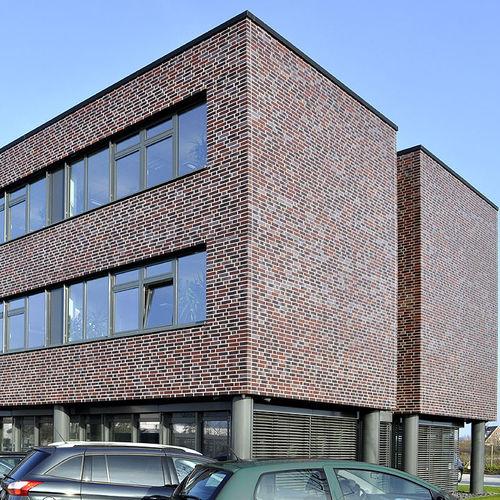 Ziegel für Fassaden - BRISTOL - Röben - Massiv / isolierend / Relief