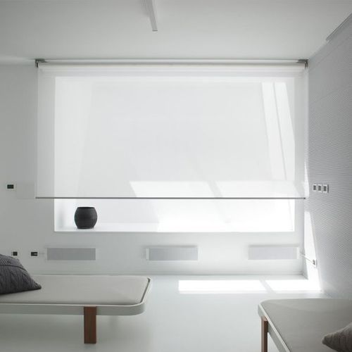 Jalousie für Fenster - isamserramenti - Stoff / motorisiert / für Deckenmontage