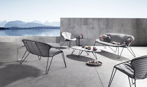 Modernes Sofa - WIRE - Ghekiere Industries - für Außenbereich / Stoff / mit Armlehnen