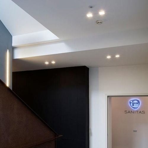 Einbaudownlight - BILD - BUZZI & BUZZI - LED / Halogen / quadratisch