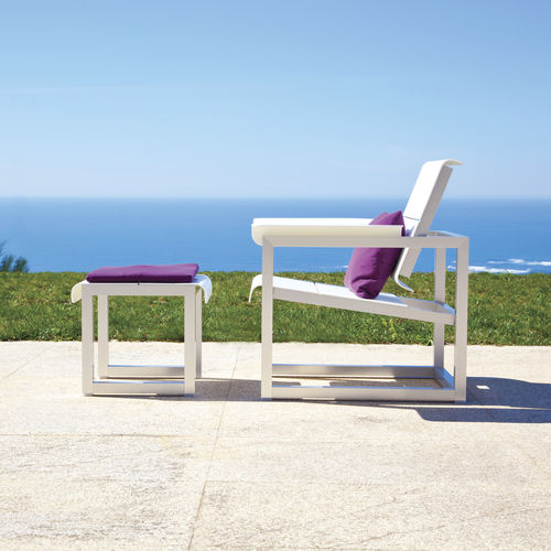 Moderner Sessel - WEST COAST - SACHI - Premium Outdoor Furniture - Sunbrella® / Aluminium / mit Fußstütze
