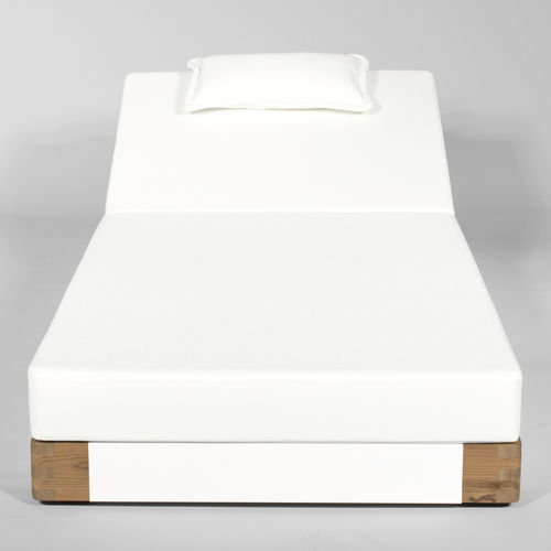 Moderne Sonnenliege - YACHT CLUB - SACHI - Premium Outdoor Furniture - Sunbrella® / Holz / Aluminium