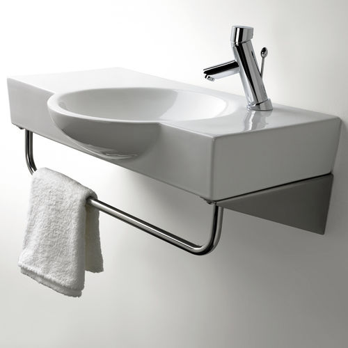 Wand-Waschbecken - VENEZIA - Bath Collection S.L. - Porzellan / mit integrierter Waschtischplatte / modern