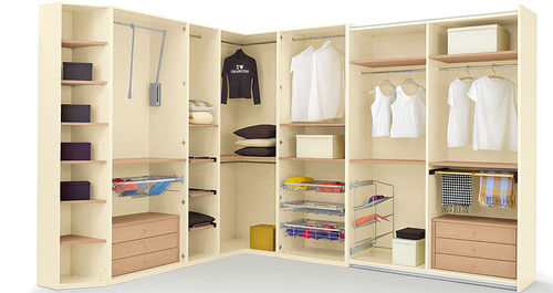 Moderner begehbarer Kleiderschrank - PLANET  - Homes - Holz