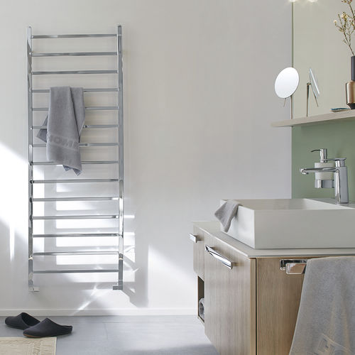 Heißwasser-Badheizkörper - HTQ CHROM - CHRISTESEN GmbH - minimalistisches Design / Stahl / Chrom