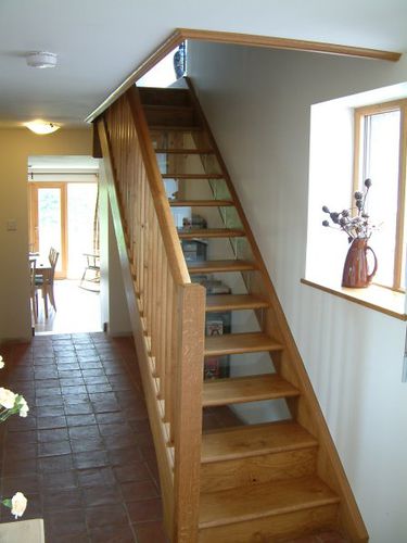 Gerade Treppe - Broadleaf Timber - Holzstufen / mit Holzstruktur / traditionell
