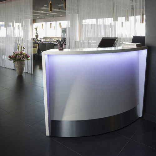 Beleuchtete Empfangstheke - MODULAR - MOREE - modular / Holz / für Hotels