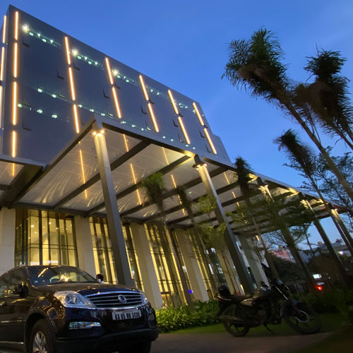 Vordach für Eingang - MANYATA BUSINESS PARK - Vector Foiltec - für Geschäftsgebäude / Stahl / Kunststoff