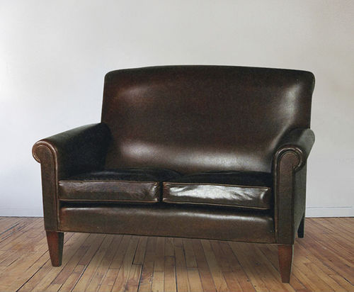 Klassisches Sofa - Edward - Kingsgate Furniture ltd - Leder / mit Armlehnen / mit abnehmbarem Kissen