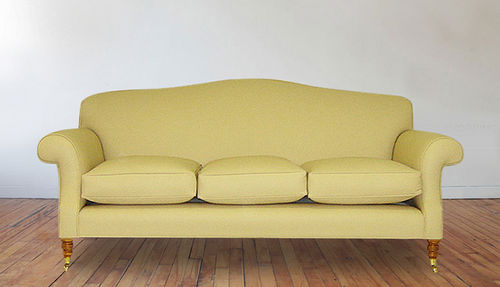 Klassisches Sofa - Midhurst  - Kingsgate Furniture ltd - Stoff / Leder / mit Armlehnen