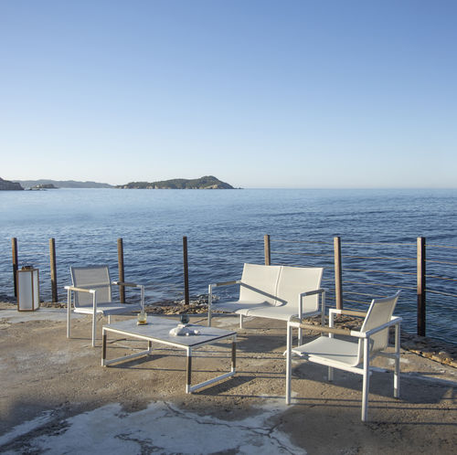 Moderner Sessel - BASTINGAGE - LES JARDINS - Segeltuch / Teakholz / Aluminium