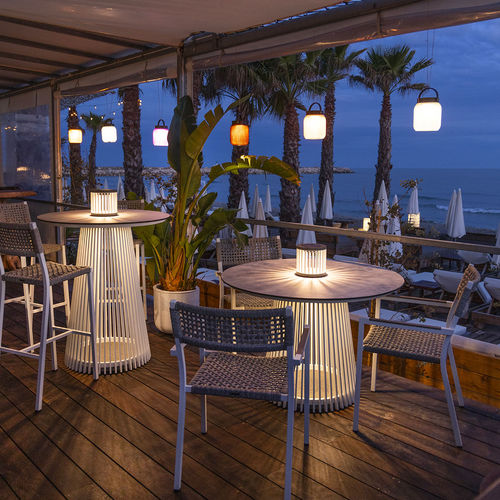 Moderner Tisch - HALO - LES JARDINS - HPL / Gestell aus Aluminium / rechteckig