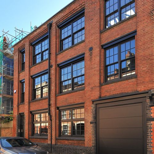 Holzfenster - RESTORATION PROJECT - Accsys Technologies - Fall / grau / braun