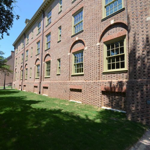 Holzfenster - WILLIAM AND MARY COLLEGE - Accsys Technologies - Glas / Aluminium / feststehend