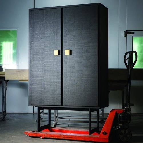 Sideboard mit hohen Beinen - Parka - PH Collection - modern / Holz / Stahl