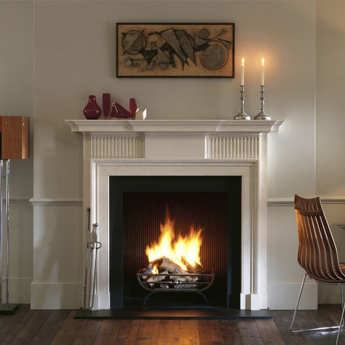 Klassische Kaminumrandung - THE KEDLESTON - Chesneys - Stein