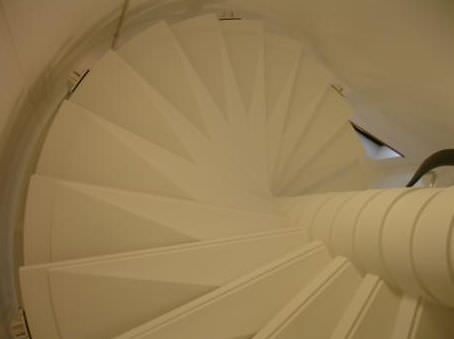 Wendeltreppe - Cornish Concrete Products  - Betonstufen / mit Betonstruktur / modern