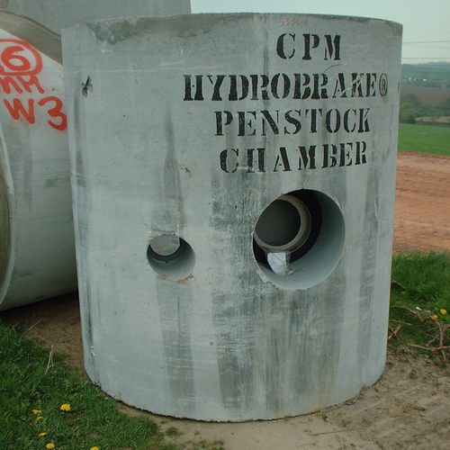 Beton-Abwasserschacht - HYDRO-BRAKE PENSTOCK CHAMBERS - CPM Group Ltd 