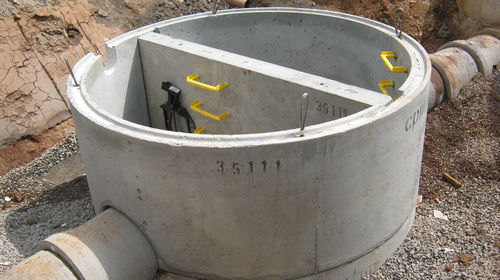 Beton-Abwasserschacht - SPLIT WALL CHAMBERS - CPM Group Ltd 
