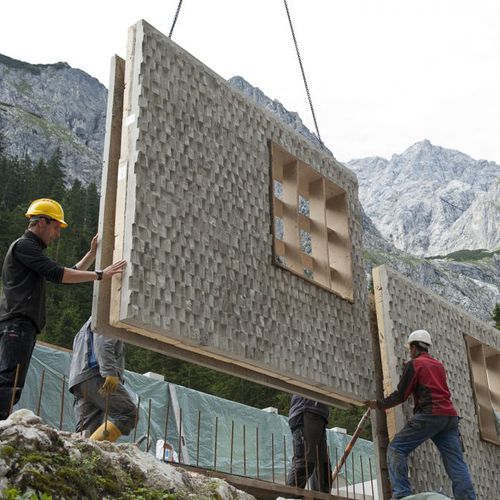 Fertigbeton-Hohlwand - EBAWE Anlagentechnik GmbH - mit integrierter Dämmung