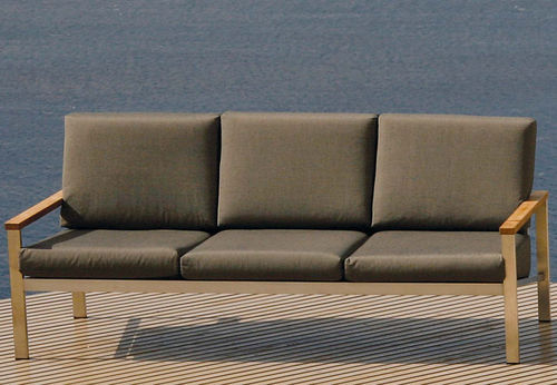 Modernes Sofa - Equinox  - Barlow Tyrie - für Außenbereich / Sunbrella® / mit Armlehnen