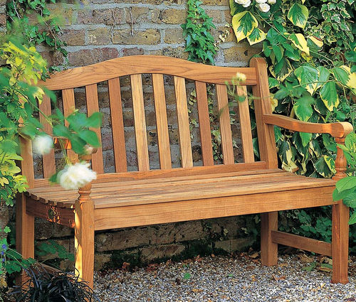 Klassische Gartenbank - Waveney - Barlow Tyrie - Teakholz / mit Rückenlehne / mit Armlehnen