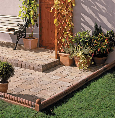 Randstein für Garten VICTORIAN ROPE TOP Marshalls plc Beton