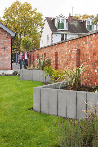 Randstein für Garten - ARGENT PALISADES - Marshalls plc  - Beton / vertikal