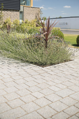 Granit-Pflasterstein - MISTRAL  - Marshalls plc  - befahrbar