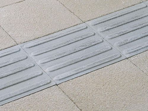 Taktiles Bodenleitsystem / mit Blindenleitsystem - DIRECTIONAL - Marshalls plc 