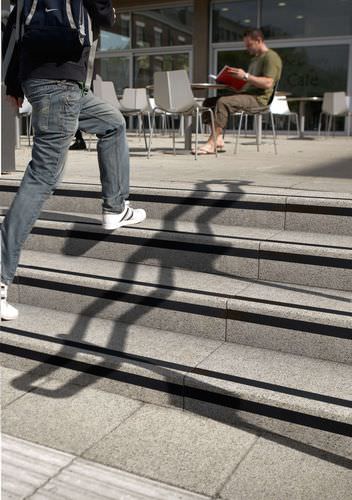 Betonstufe - Marshalls plc  - rutschfest