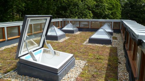 Oberlicht für Dachterrasse - ROKE PRIMARY SCHOOL - Sunsquare Limited 