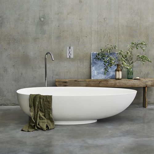 Ovale Badewanne - TEARDROP GRANDE - Clearwater Baths - freistehend / Verbundwerkstoff / Acryl