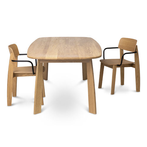 Moderner Tisch - Stone - Quodes - Eiche / Gestell aus Eiche / rechteckig