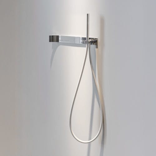 Wandmontiertes Duschsystem - CUT35 - CEADESIGN - originelles Design / für Außenbereich / mit Handbrause