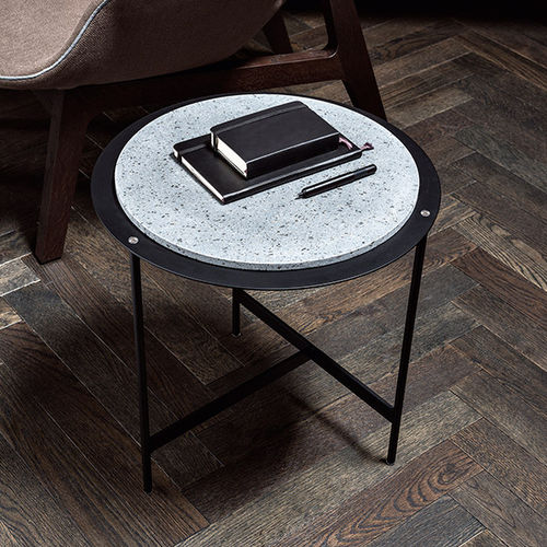Moderner Beistelltisch - MATERIAL - MAKRO - Holz / Marmor / Lavastein