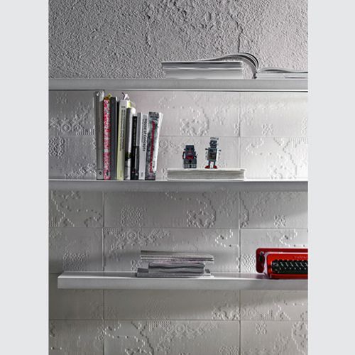 Feinsteinzeugfliesen - BAS-RELIEF : PATCHWORK - MUTINA - Relief / für den Innenraum / Wand