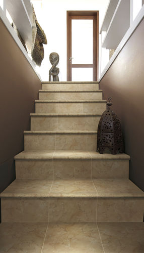 Gerade Treppe - TOP LUNA - NUOVA CERAMICA CASA - Keramikstufen / modern / mit Setzstufen