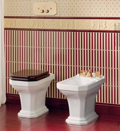 Freistehendes WC - PURA CERAMICA BIANCA - PETRACER'S CERAMICS - Keramik / mit Hochspülung / mit sichtbarem Spülkasten