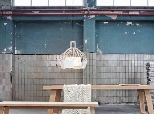 Hängelampe - SATORI - Odesi. Dutch Design Online - Holz / originelles Design / mit Kabel