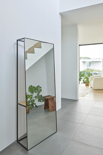 Standspiegel - Chassis XL - DEKNUDT MIRRORS  - modern / rechteckig / Metall